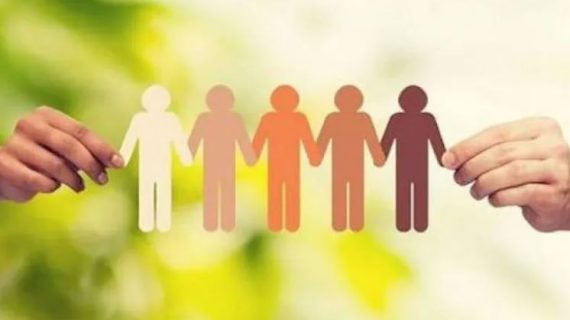 UKHUWAH TAK MENGORBANKAN AQIDAH