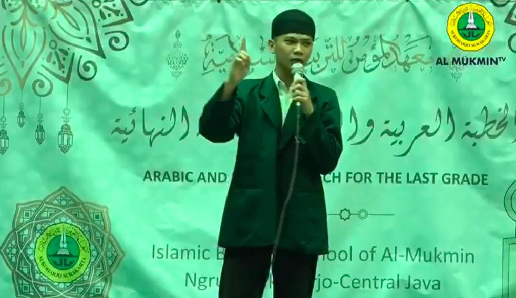 Khitobah Mimbariyah berbahasa Inggris Santri Ngruki