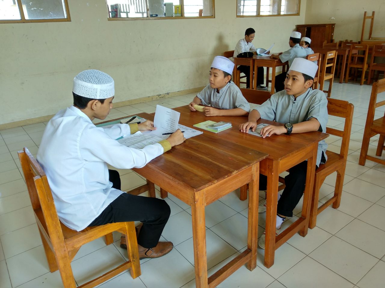 Al Mukmin Ngruki Laksanakan Ujian Akhir Semester Genap 2017/2018