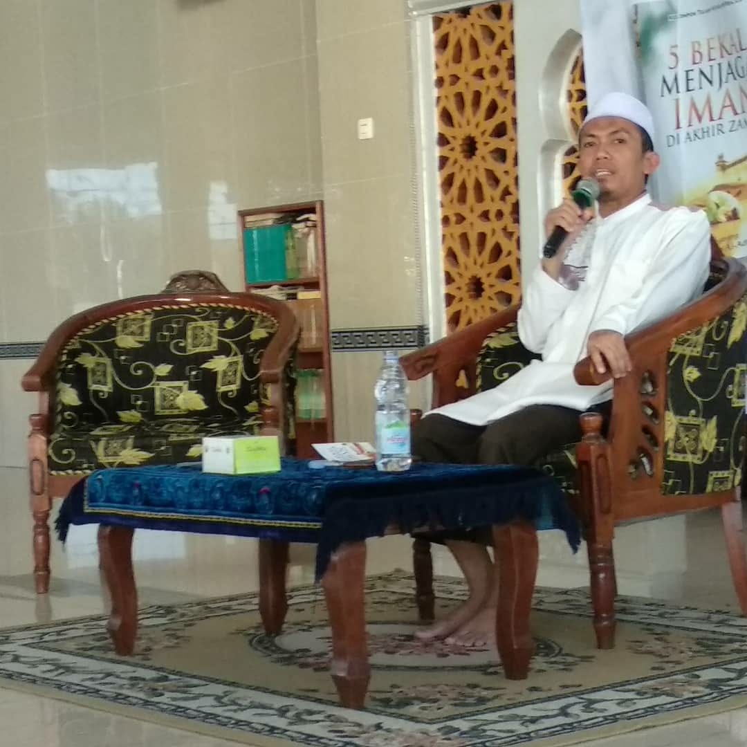IST SUKSES ADAKAN BEDAH BUKU ‘5 BEKAL MENJAGA IMAN DI AKHIR ZAMAN’