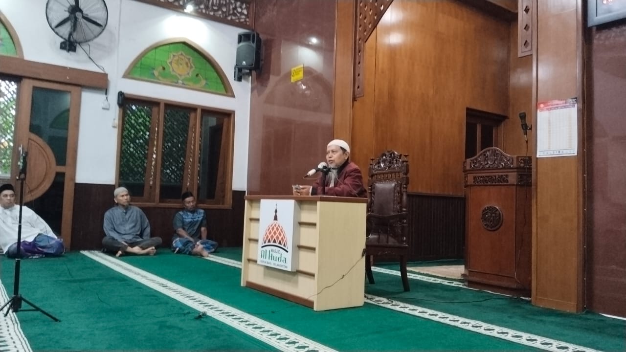 Kiprah Dakwah Ustadz Ade Hidayat di Masjid Al Huda Klaten Saat Ramadhan