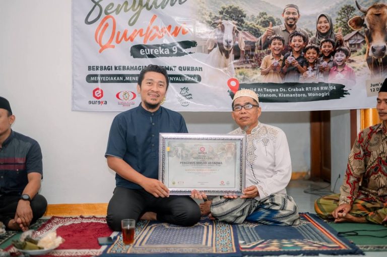 QURBAN EUREKA Ke-9 Sukses Digelar, Alumni Al Mukmin Angkatan 2006 Tebar Manfaat di Kismantoro