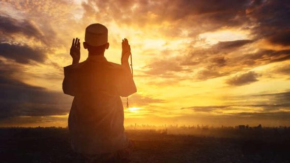 Mengambil Sesembahan Selain Allah (Bagian 2)